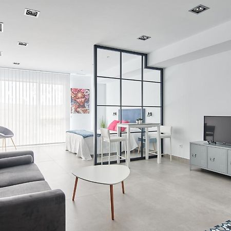 9 Nidos Centrica Suites - Nuevo ปลาเซนเซีย ภายนอก รูปภาพ